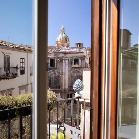 Guest house Sui Tetti Di Balarm Boutique 2*
